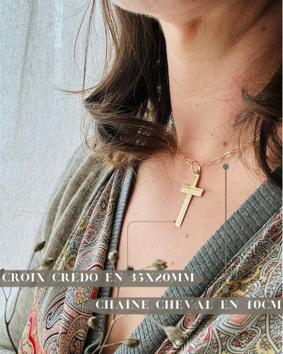 Croix "Credo" en or jaune 18 carats avec bordures poinçonnées