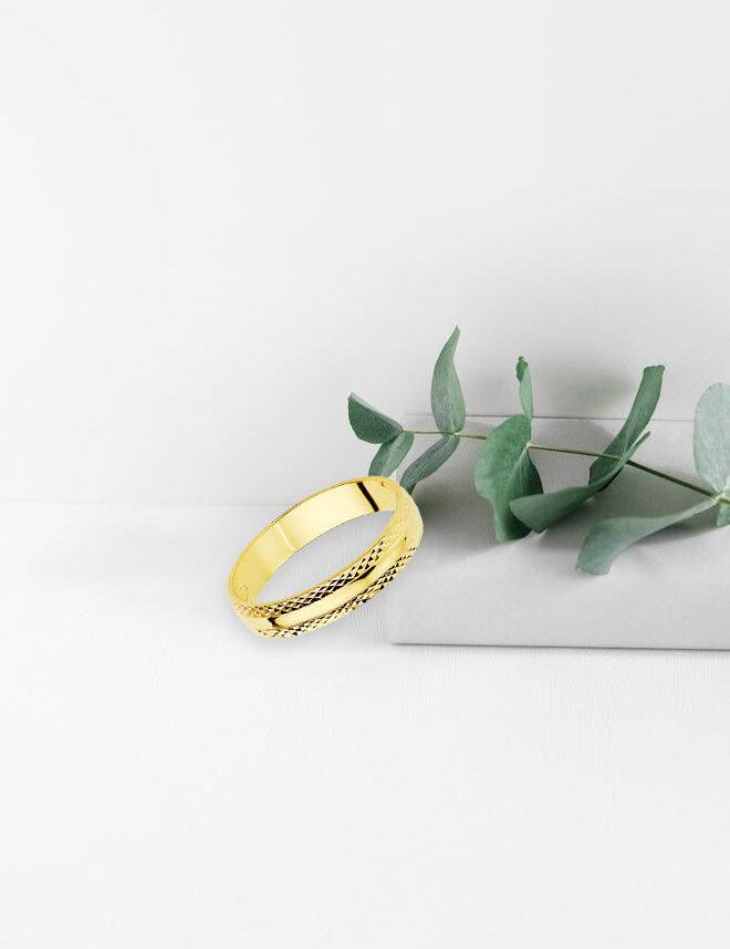 Alliance "Fidélité" en or 18 carats polie et facettée - Maison Gabriel