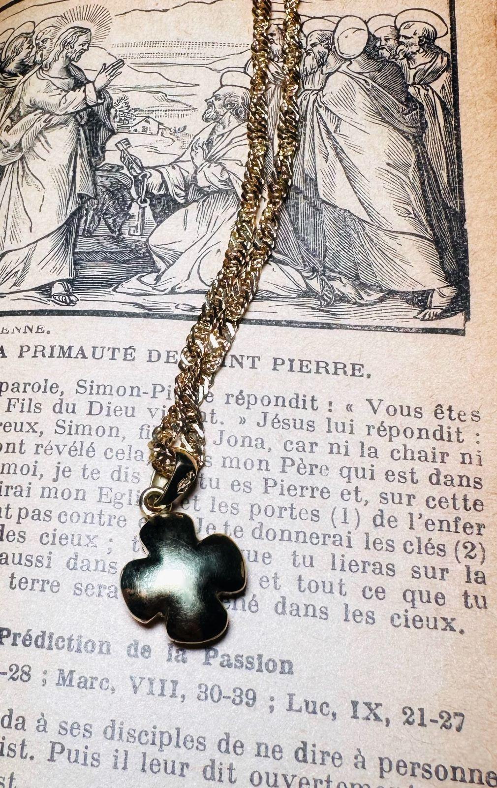 Croix "Alegria" en or jaune 18 carats poli, bordures arrondies - Maison Gabriel