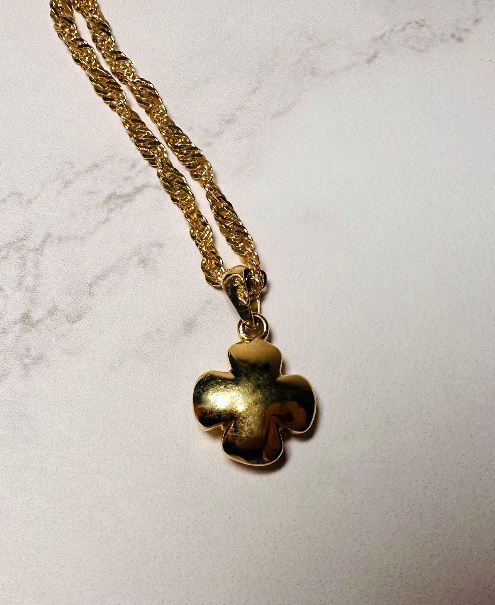 Croix "Alegria" en or jaune 18 carats poli, bordures arrondies - Maison Gabriel