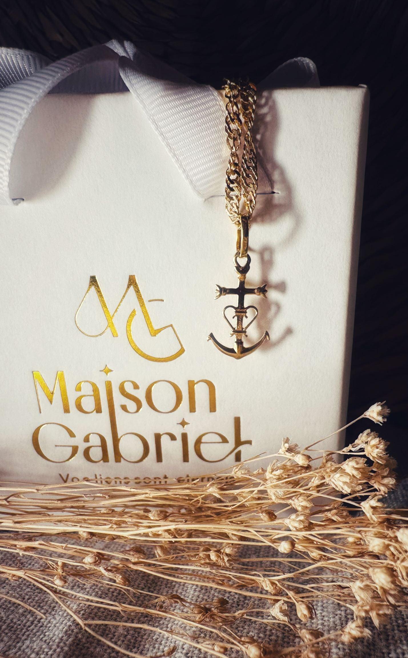 Croix de Camargue en or jaune 18 carats - Maison Gabriel