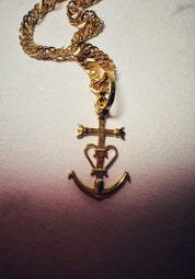 Croix de Camargue en or jaune 18 carats - Maison Gabriel