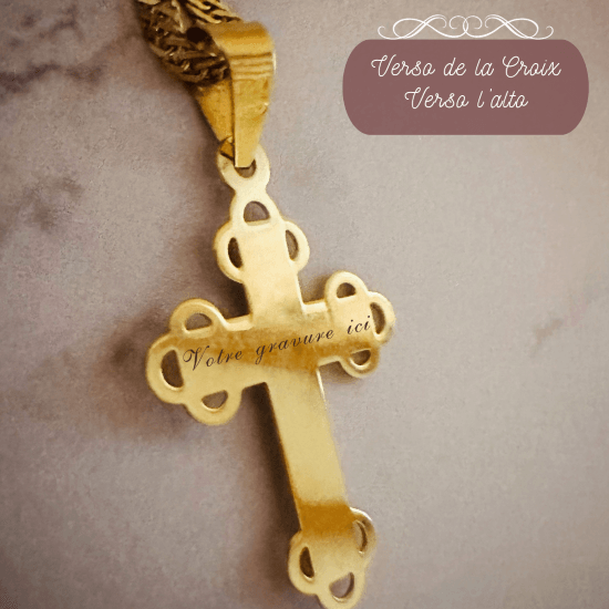 Croix "Verso l'alto" en or jaune 18 carats avec finition polie brillante et triple fleur ajourée - Maison Gabriel