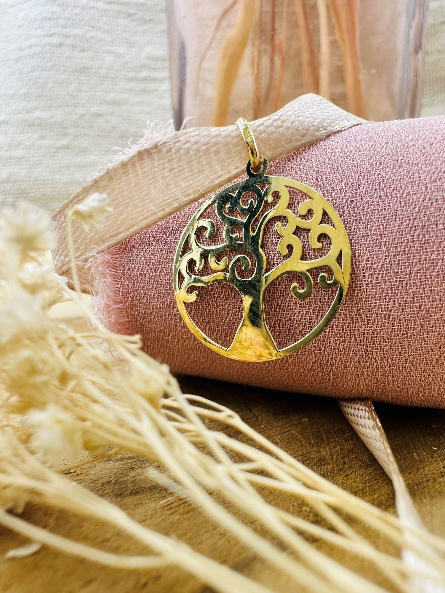 Pendentif Arbre de vie ajouré en or 18 carats, finition brillante - Maison Gabriel