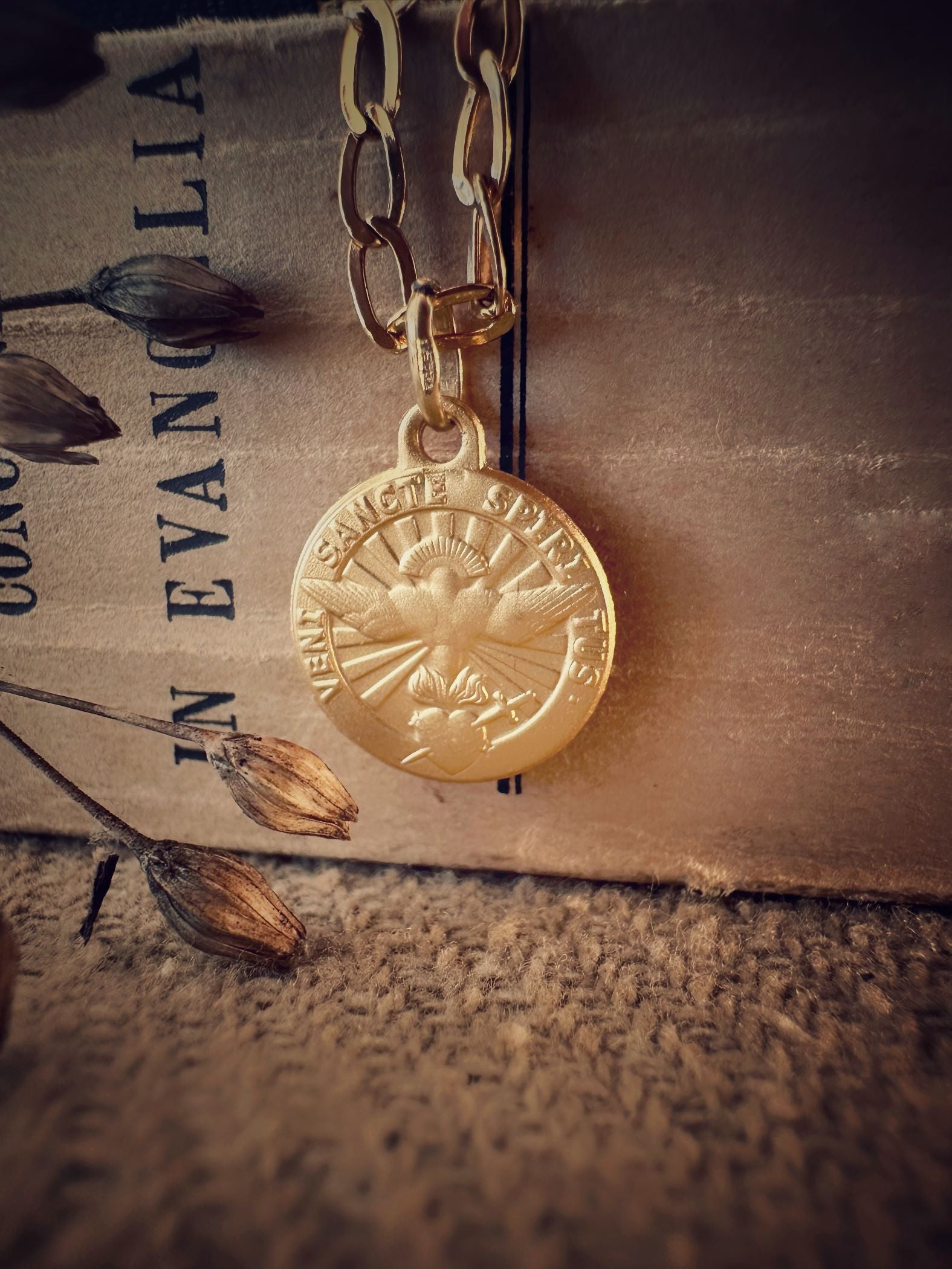 medaille bapteme saint esprit