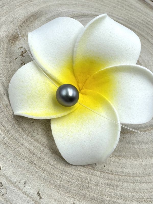 Collier "Hina" avec perle de Tahiti sur fil nylon invisible