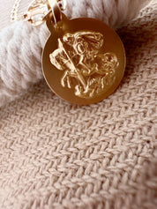Médaille du Courage, Saint-Georges en or 18 carats