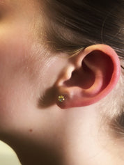 Puces d'oreilles "April", pour enfants, en or 18 carats et émail pastel, fermoir  à vis