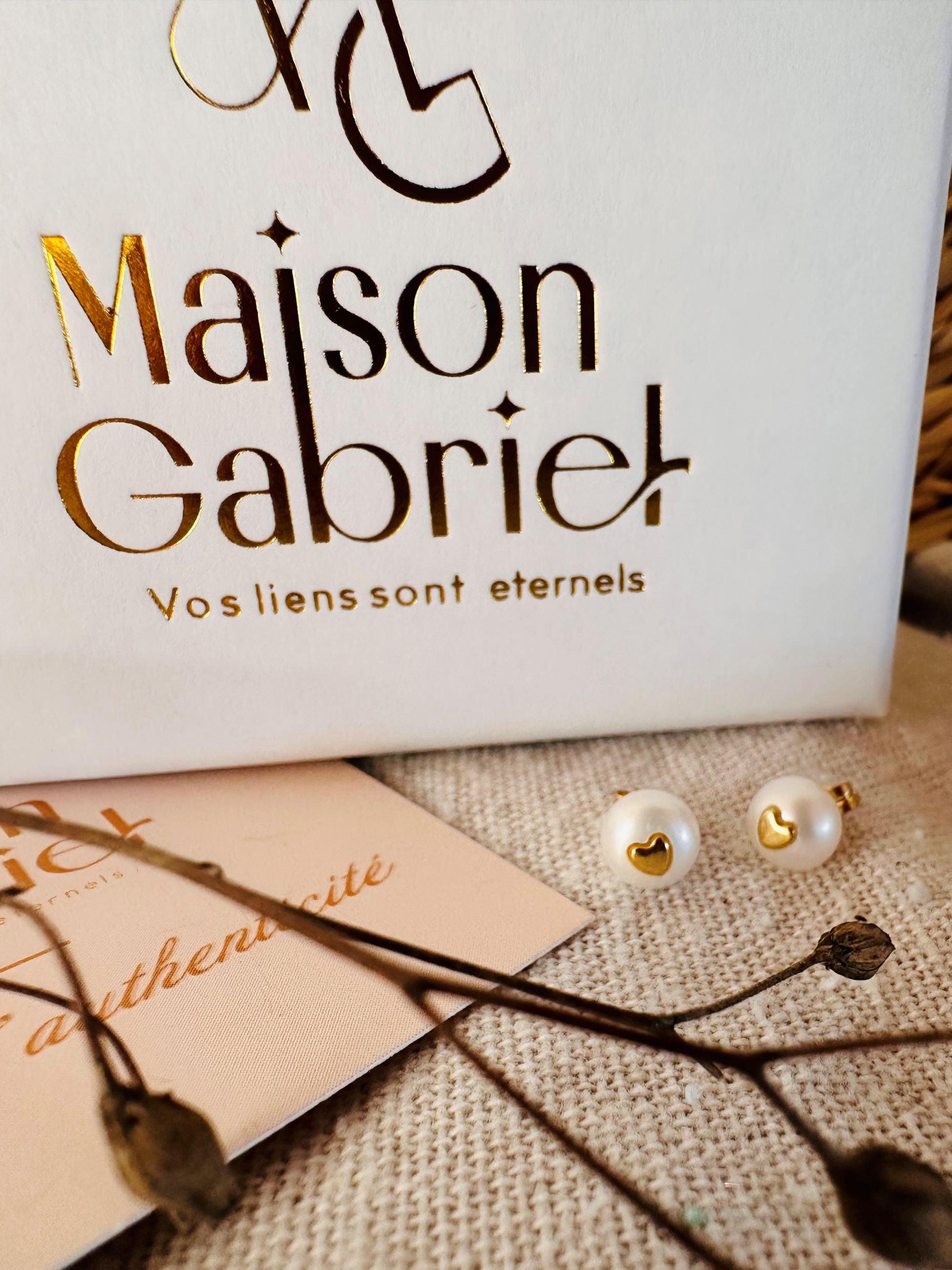 Boucles d'oreilles "Bisou" en or jaune 18 carats et perle de culture - Maison Gabriel