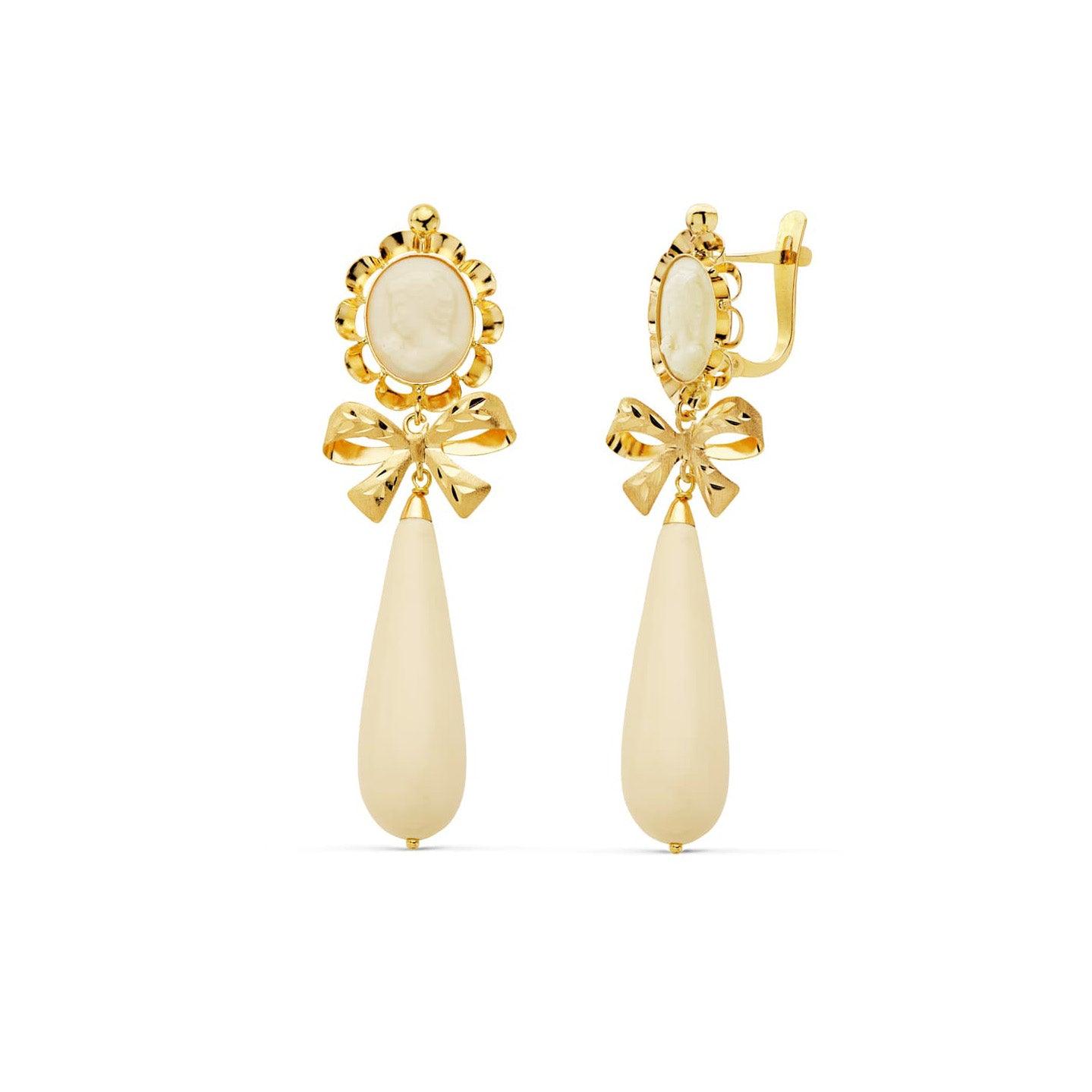 Boucles d'oreilles "Impératrice" camées en or jaune 18 carats et ivoire de synthèse - Maison Gabriel