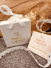Boutons de manchette "Allure" personnalisables en or jaune 18 carats avec contour perlé - Maison Gabriel