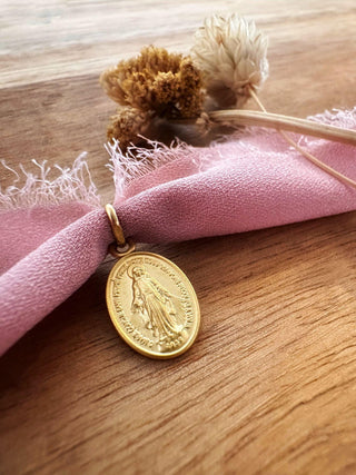 Bracelet ou lien "Lucia" en ruban de Mousseline de soie vieux rose - Maison Gabriel
