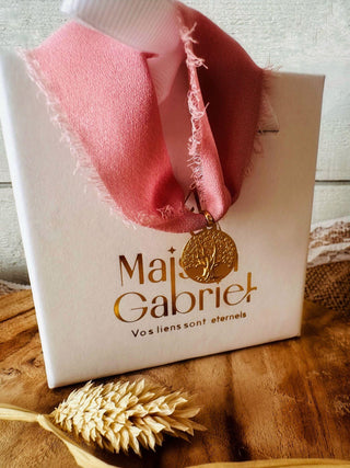 Bracelet ou lien "Lucia" en ruban de Mousseline de soie vieux rose - Maison Gabriel