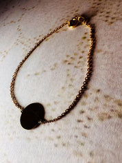 Bracelet "Tendresse" à disque gravable, en or 18 carats - Maison Gabriel