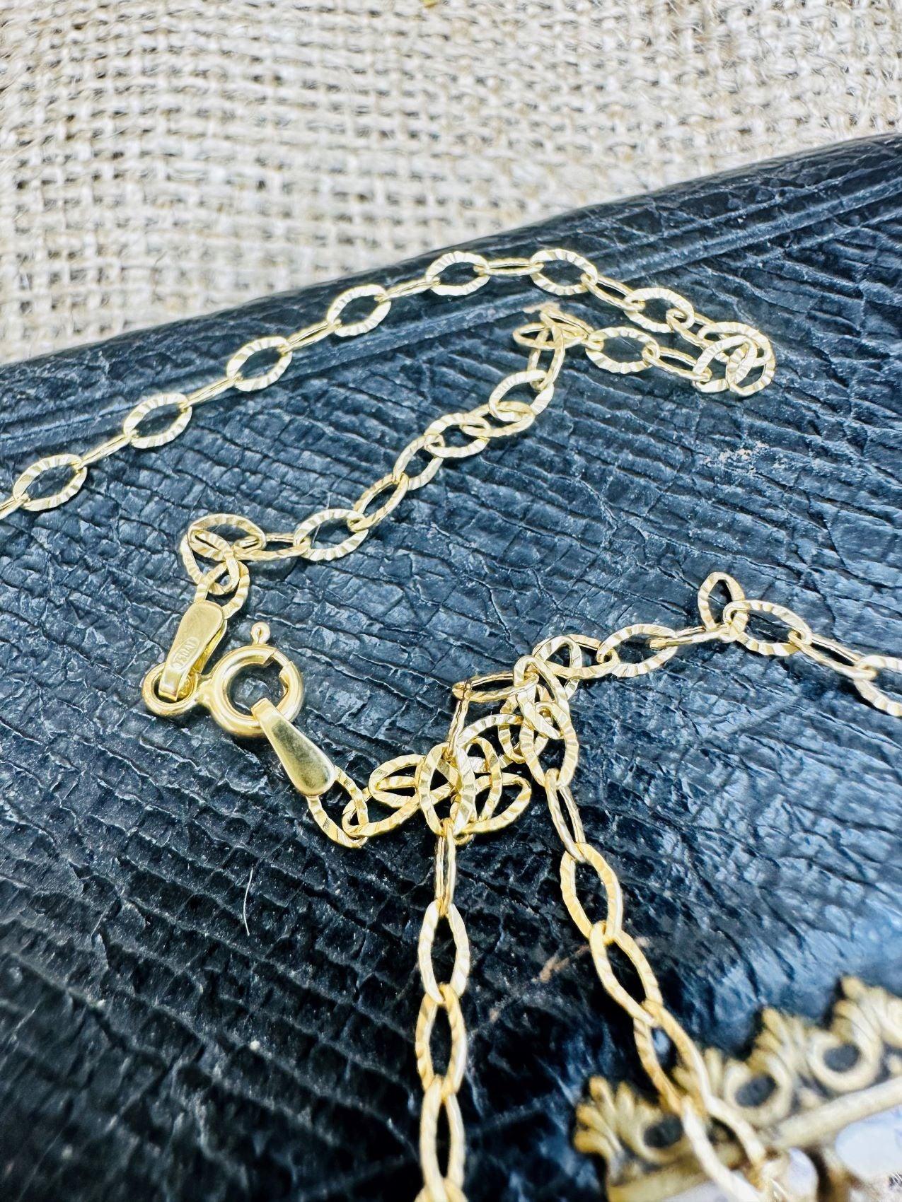 Chaîne maille Forçat limée en or jaune 18 carats – Maison Gabriel