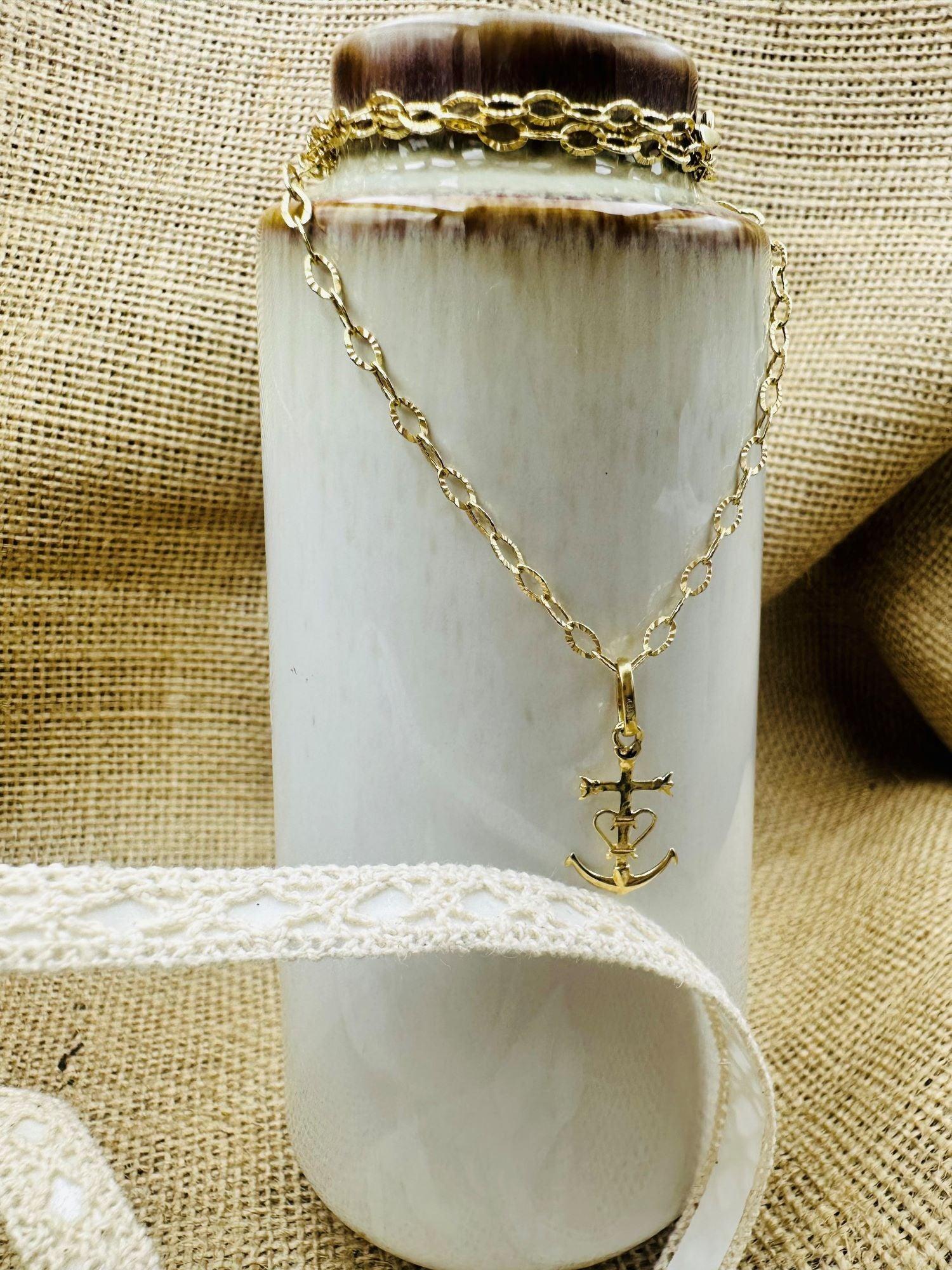 Chaîne maille Forçat limée en or jaune 18 carats – Maison Gabriel