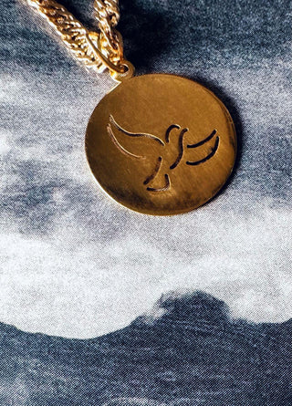 Médaille "Don du Ciel" gravable, ajourée colombe, en or 18 carats - Maison Gabriel
