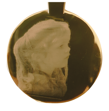 Médaille "Merci" et sa gravure d'image personnalisable, en or jaune 18 carats, finition polie brillante - Maison Gabriel