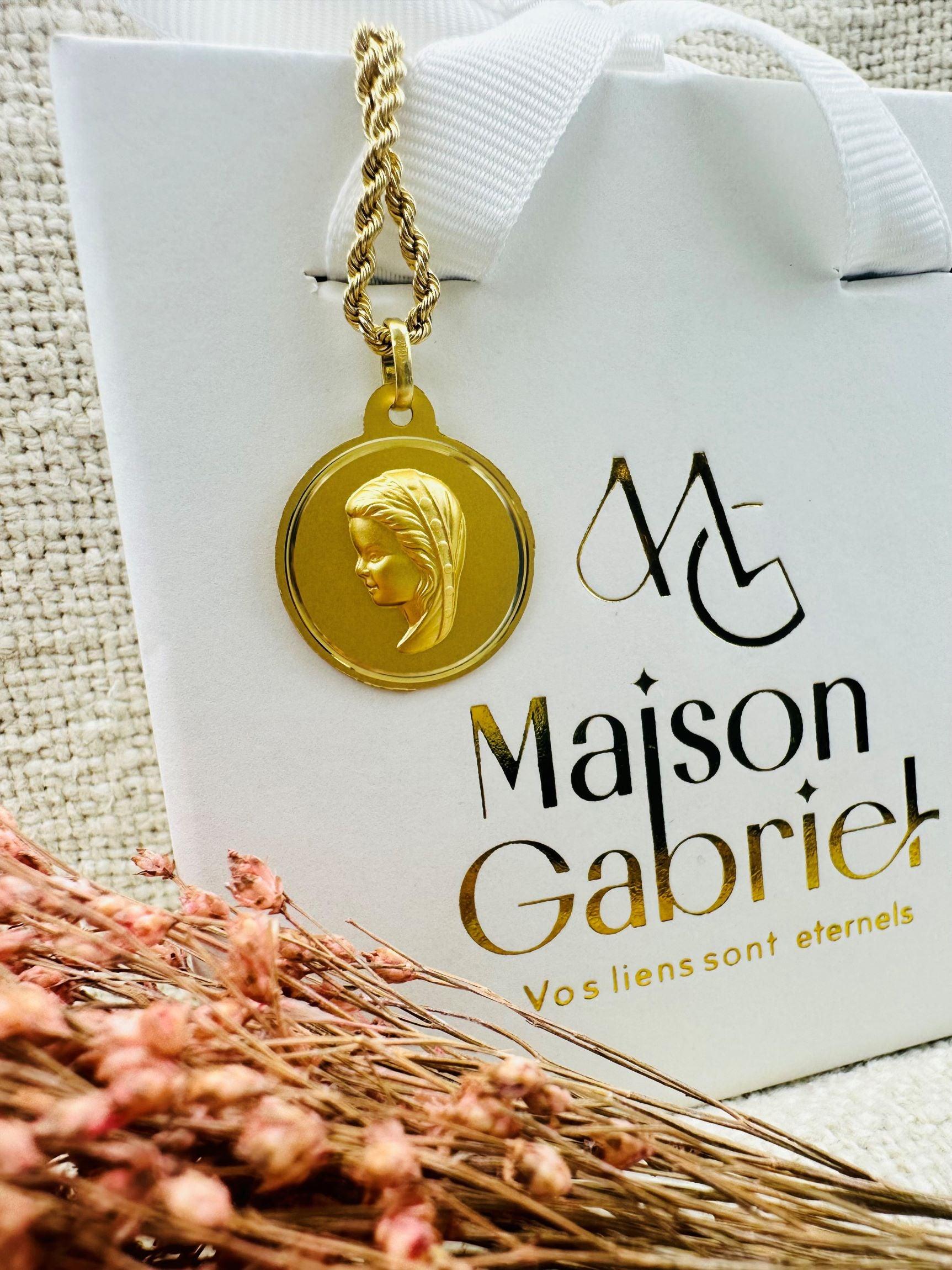 Médaille "Vierge Enfant de la Paix" biseautée en or jaune 18 carats - Maison Gabriel