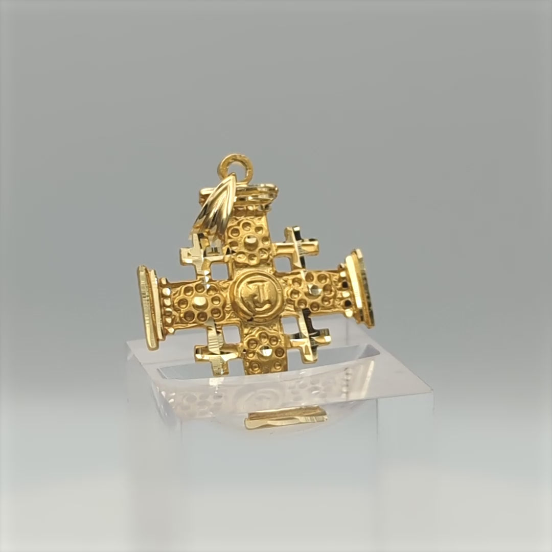 Croix de Jérusalem en or jaune 18 carats